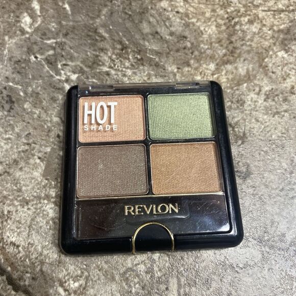 Revlon Other - REVLON Wet Dry Shadow Eyeshadow Quad Gilded Chrome 9182-01 Rare